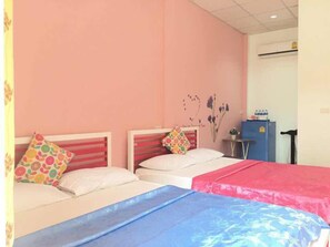 Standard Quadruple Room - Ban Suan Kru Kob (Pak Phli)