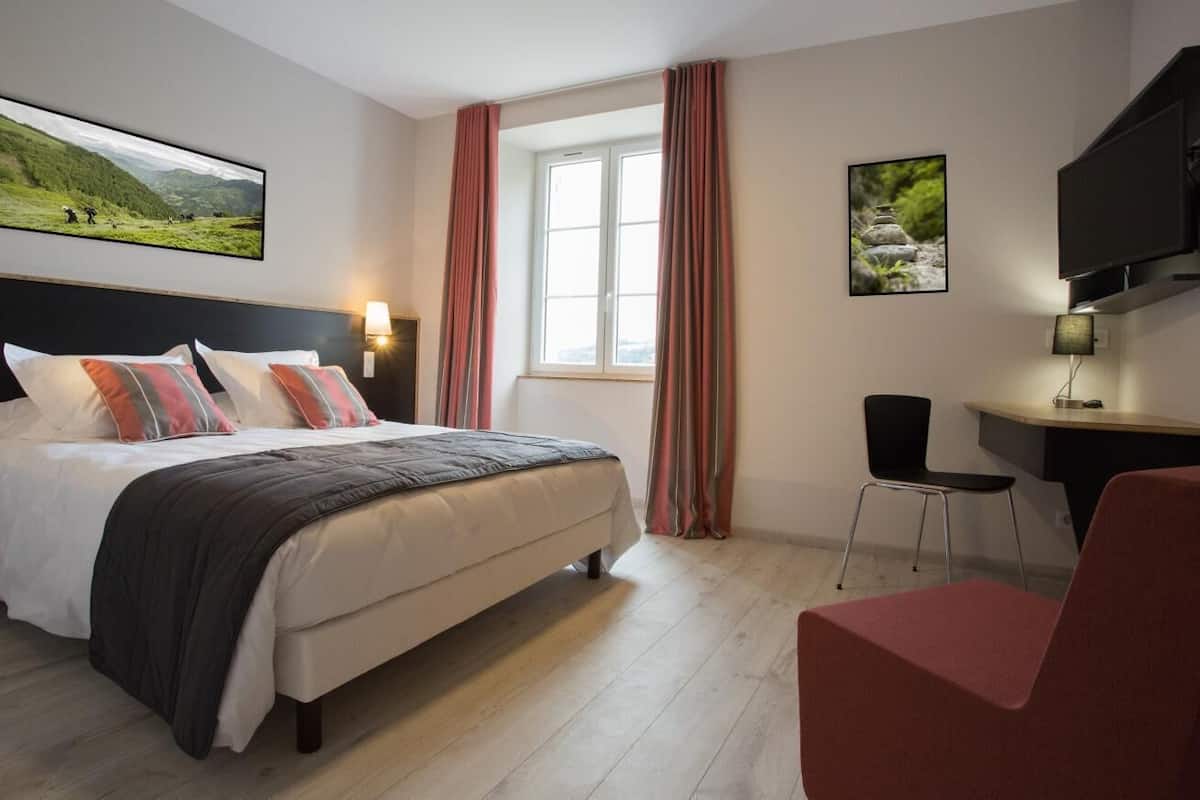 superior double room | premium bedding, in-room safe, desk, soundproofing