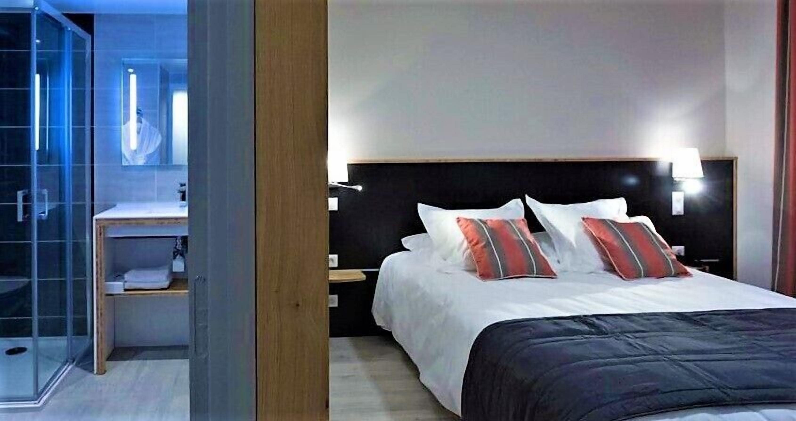 superior double room | premium bedding, in-room safe, desk, soundproofing