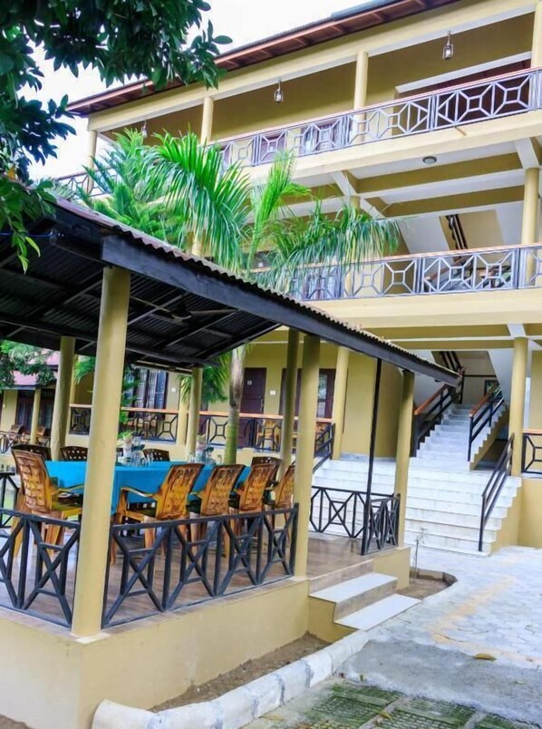 Exterior - Tiger Residency Resort (Sauraha)
