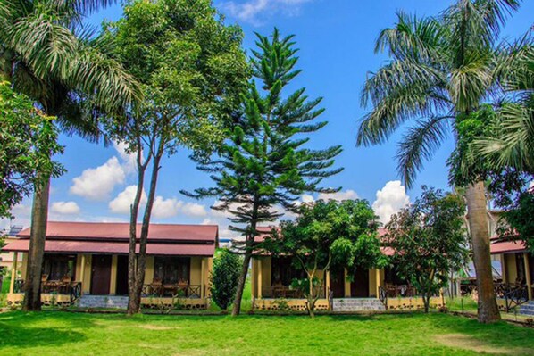 Exterior - Tiger Residency Resort (Sauraha)