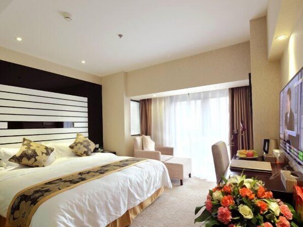 Business-Doppelzimmer | Zimmersafe, Schreibtisch, Verdunkelungsvorhänge, kostenloses WLAN