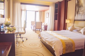 Ropa de cama de alta calidad y minibar 
