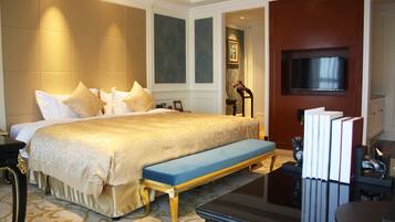 Presidential Suite | Premium bedding, minibar, in-room safe, desk