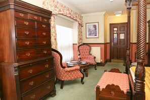 Iron/ironing board, free WiFi, bed sheets - Millfields hotel (Grimsby)