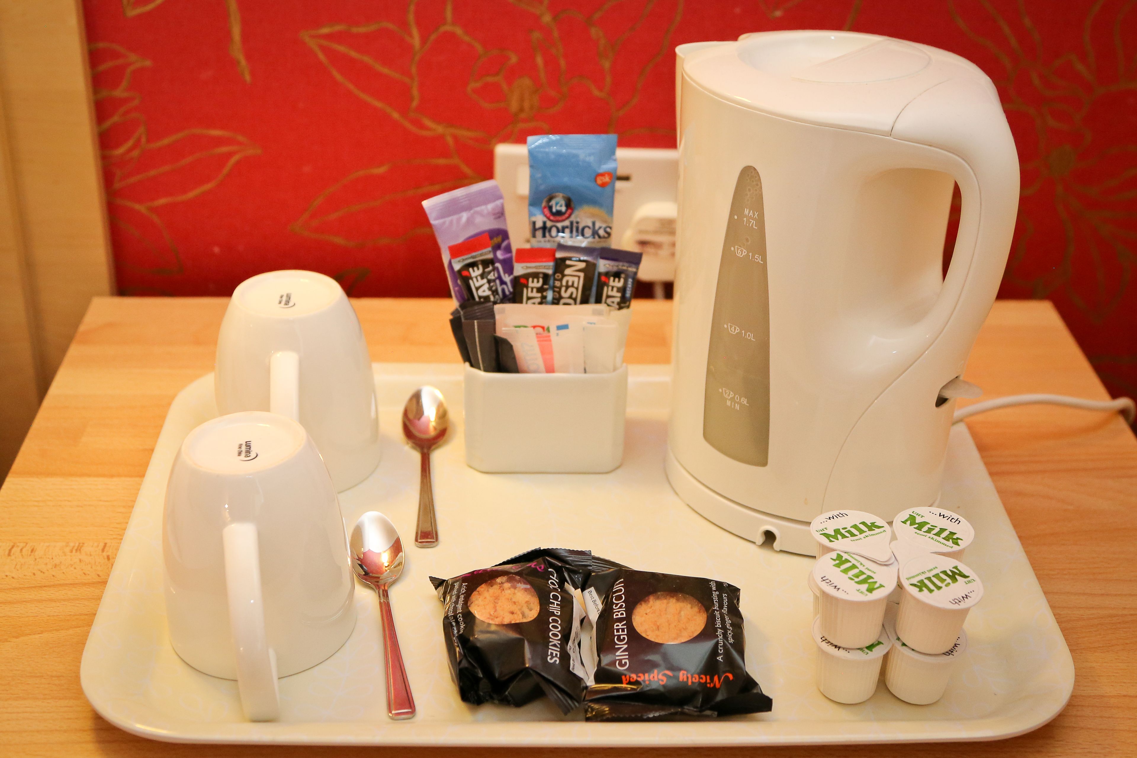 standard double or twin room | 1 bedroom, iron/ironing board, free wifi, bed sheets