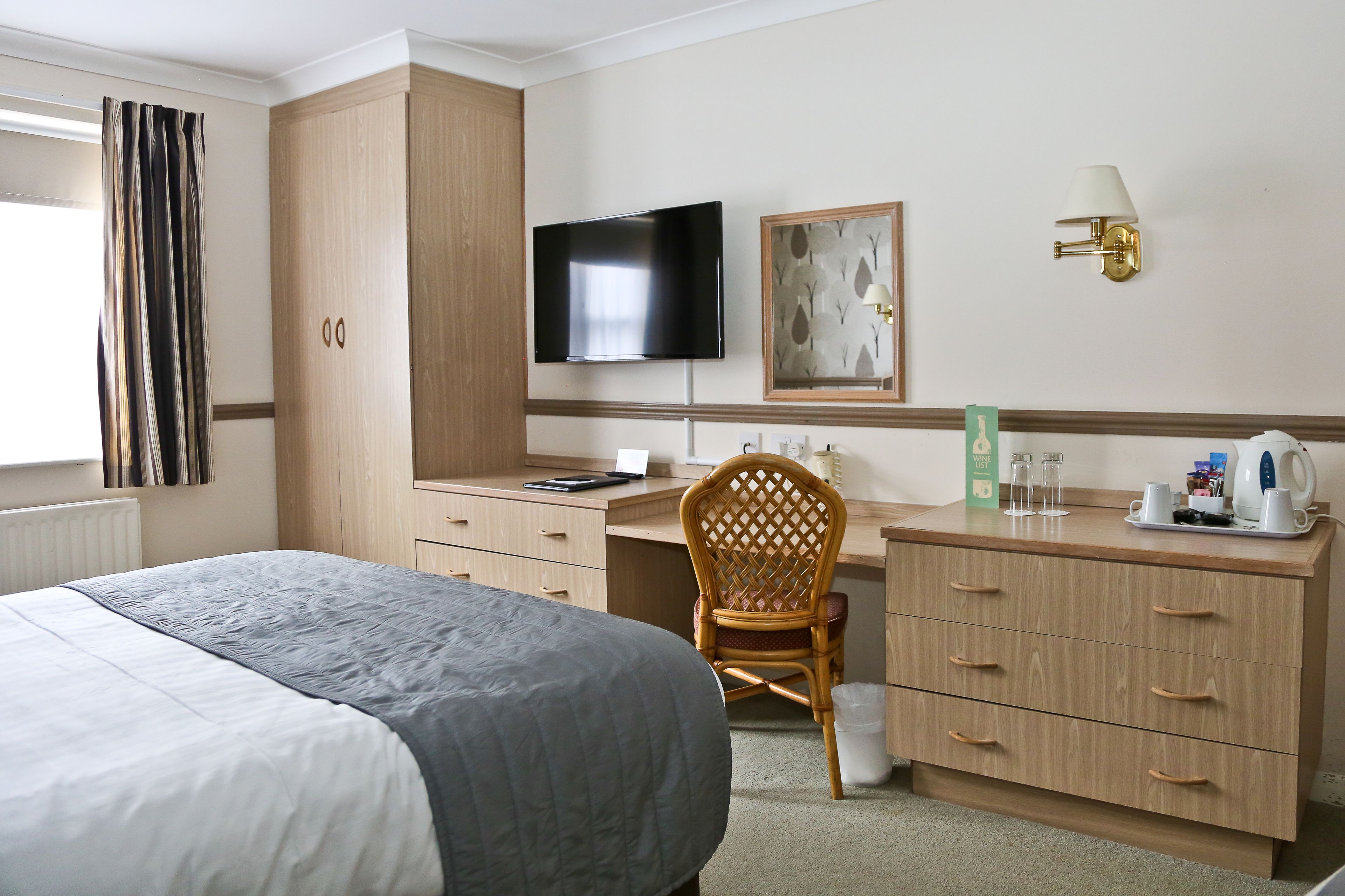 superior double or twin room | 1 bedroom, iron/ironing board, free wifi, bed sheets