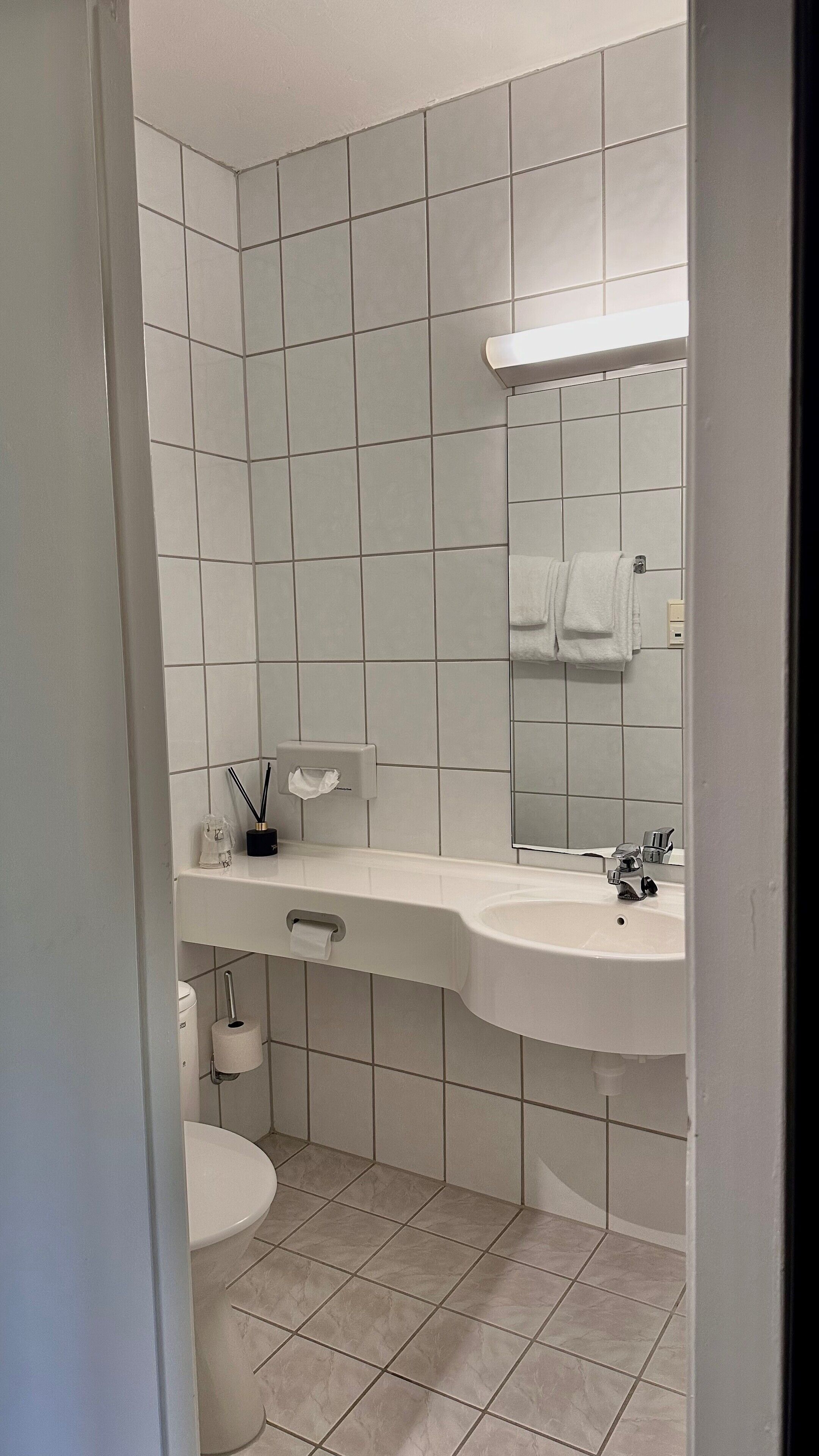 double room | bathroom | shower, hair dryer, heated floors, towels