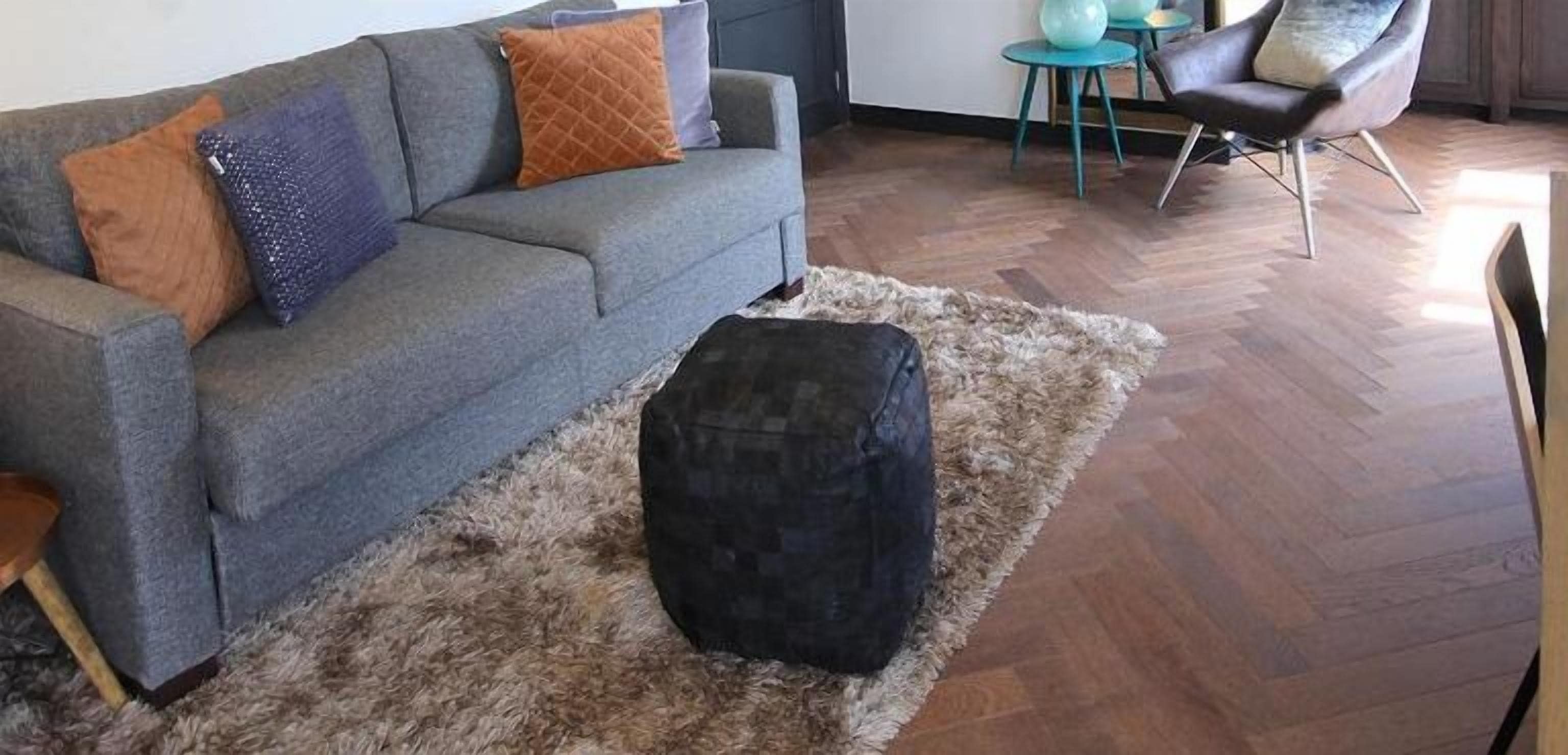 superior studio | living room | 32-inch flat-screen tv with cable channels, tv