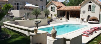 卡洛斯吟遊詩人民宿