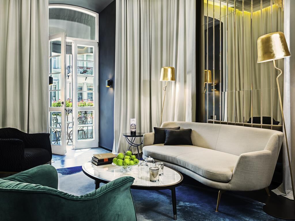 Suite Junior, 1 très grand lit, balcon, vue ville