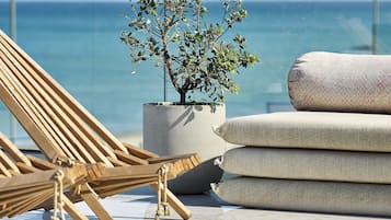 Suite, Sea View (King with Outdoor Jetted tub) | Balcony
