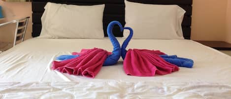 Blackout drapes, free WiFi