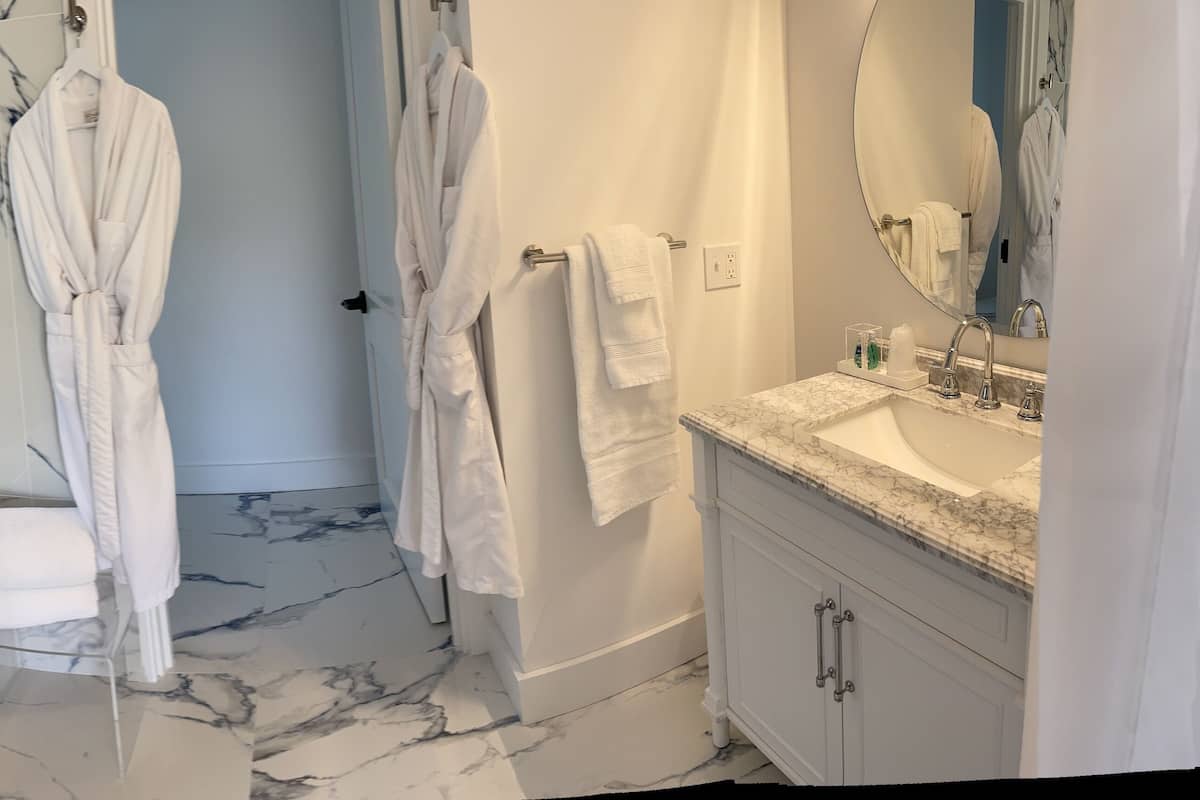 1 habitación, sábanas de algodón egipcio y ropa de cama de alta calidad