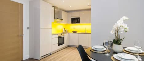 Superior-Apartment, 2 Schlafzimmer | Eigene Küche | Wasserkocher, Toaster