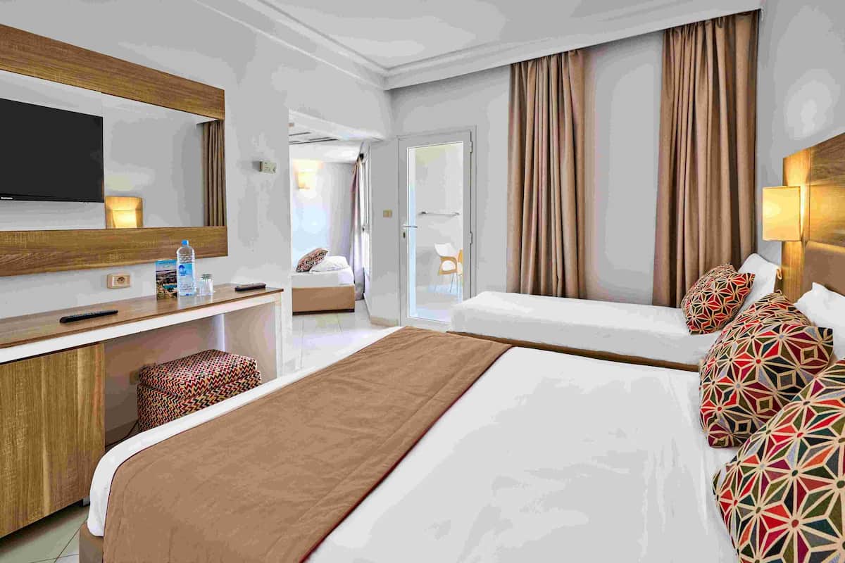 1 bedroom, iron/ironing board