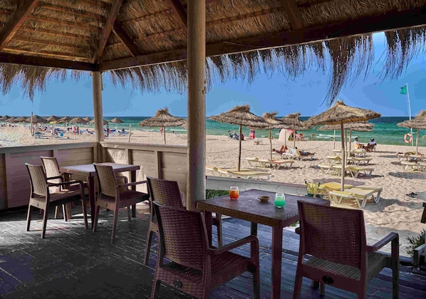 Beach bar