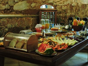 包含每日全套早餐