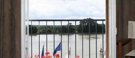 Superior Double Room | Premium bedding, iron/ironing board, free cribs/infant beds