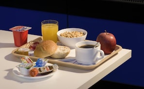 Daily buffet breakfast (EUR 13.50 per person)