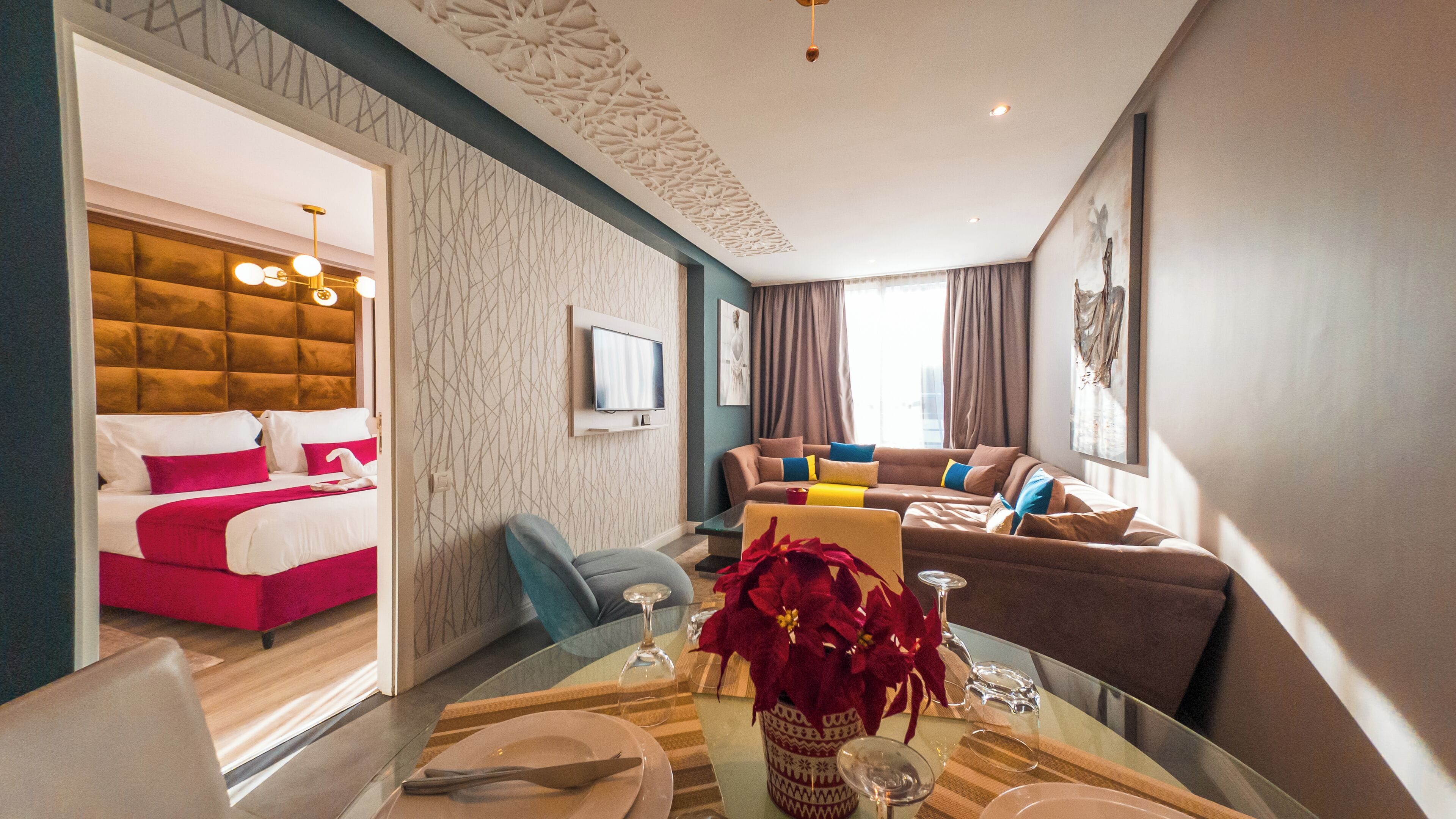 Suite (De Luxe) | In-room safe, blackout curtains, WiFi, wheelchair access