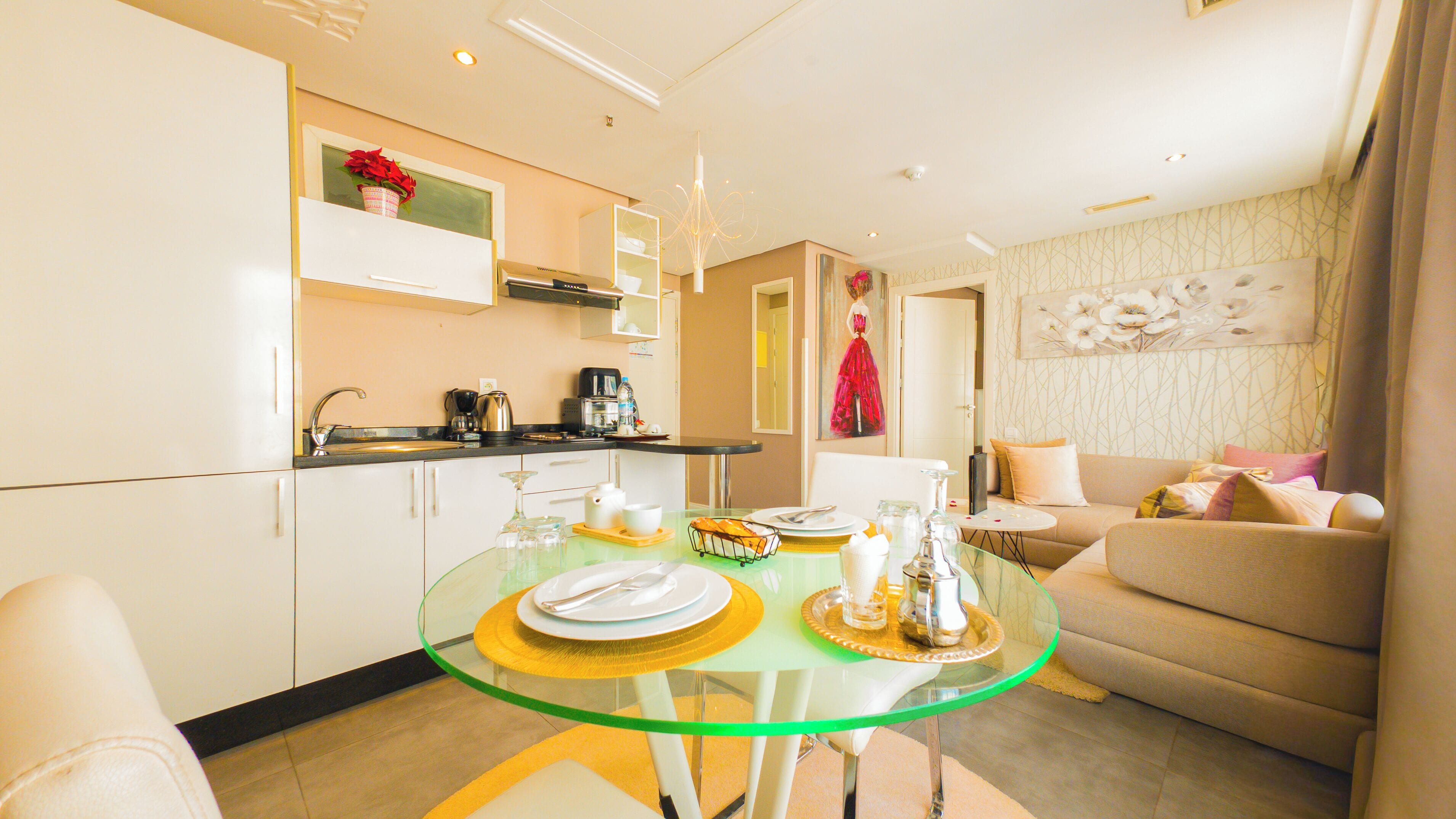 Executive Suite | Private kitchen | Fridge, microwave, stovetop, espresso maker