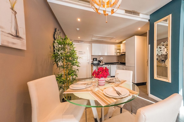Suite (De Luxe) | Private kitchen