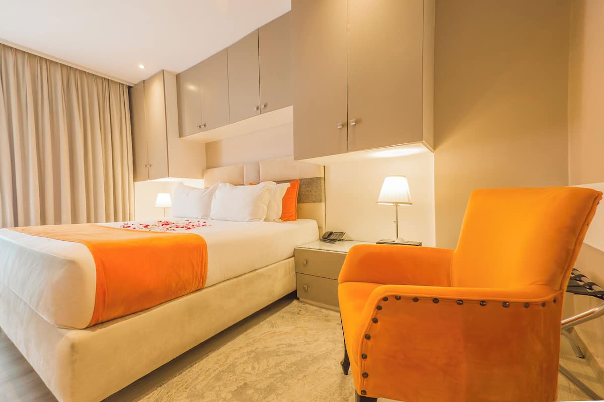 1 chambre, coffres-forts dans les chambres, rideaux occultants, Wi-Fi