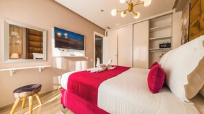 Suite (De Luxe) | In-room safe, blackout curtains, WiFi, wheelchair access - Rent Inn Suites (Rabat)