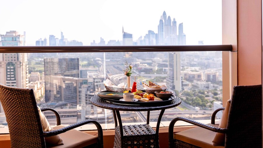 Mercure Dubai Barsha Heights Hotel Suites And Apartments