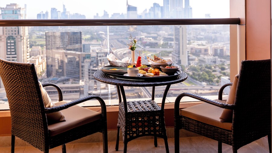 Mercure Dubai Barsha Heights Hotel Suites And Apartments