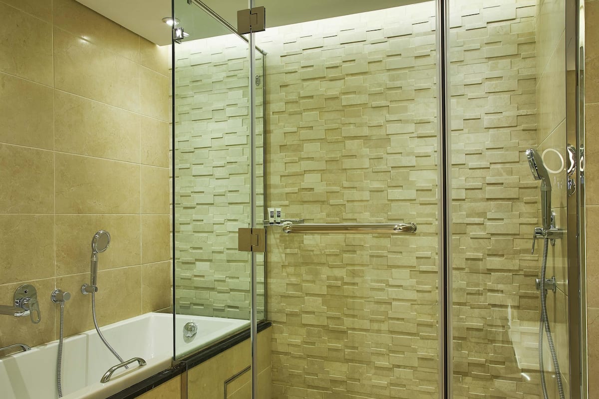 1 bedroom, minibar, in-room safe, individually furnished