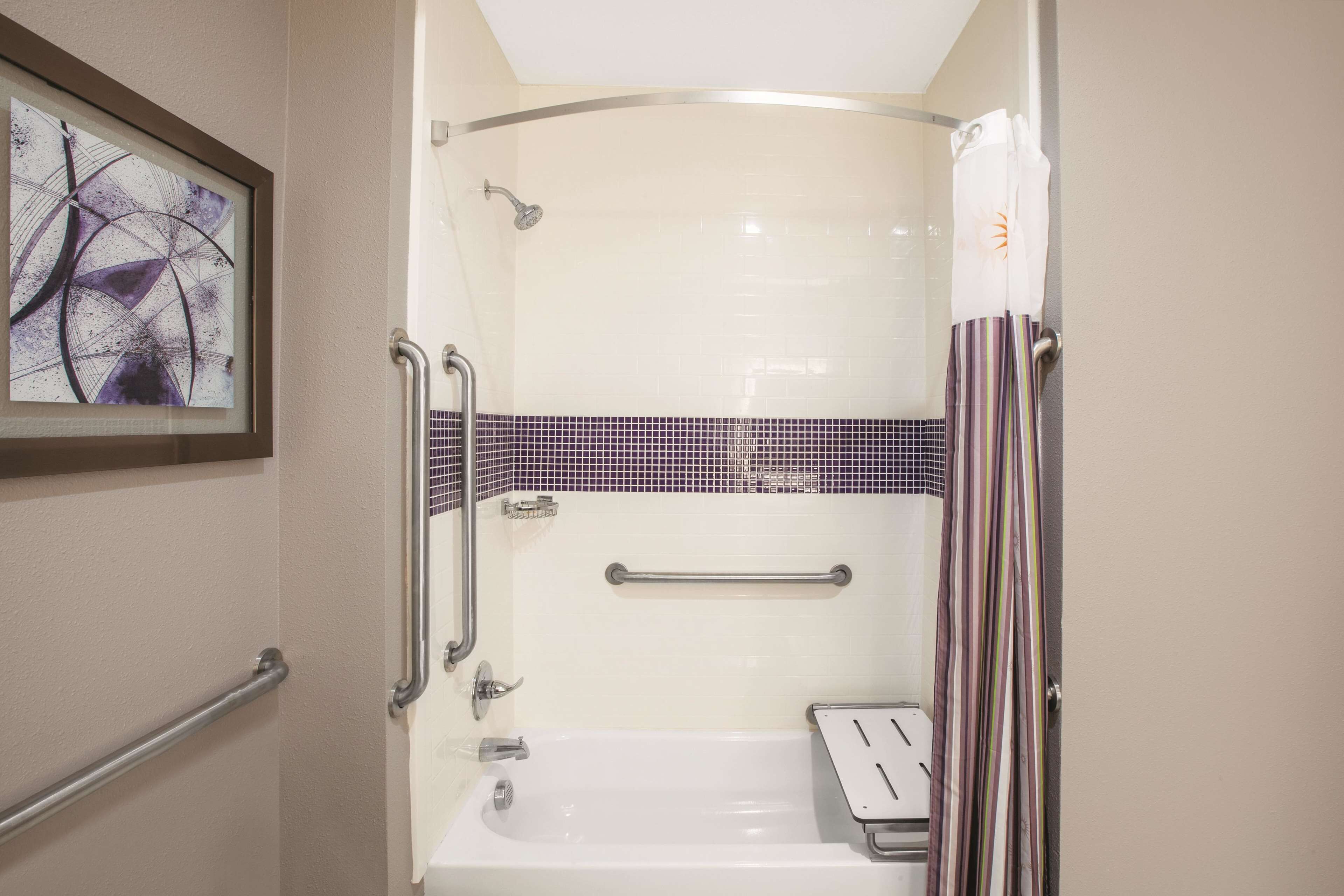 room, 1 king bed, accessible, non smoking (tub with grab bars) | premium bedding, in-room safe, desk, iron/ironing board