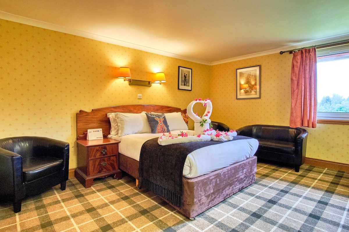 Dobbeltrom – standard | 1 soverom, skrivebord, individuelt innredet og sengetøy