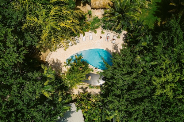 2 outdoor pools, sun loungers