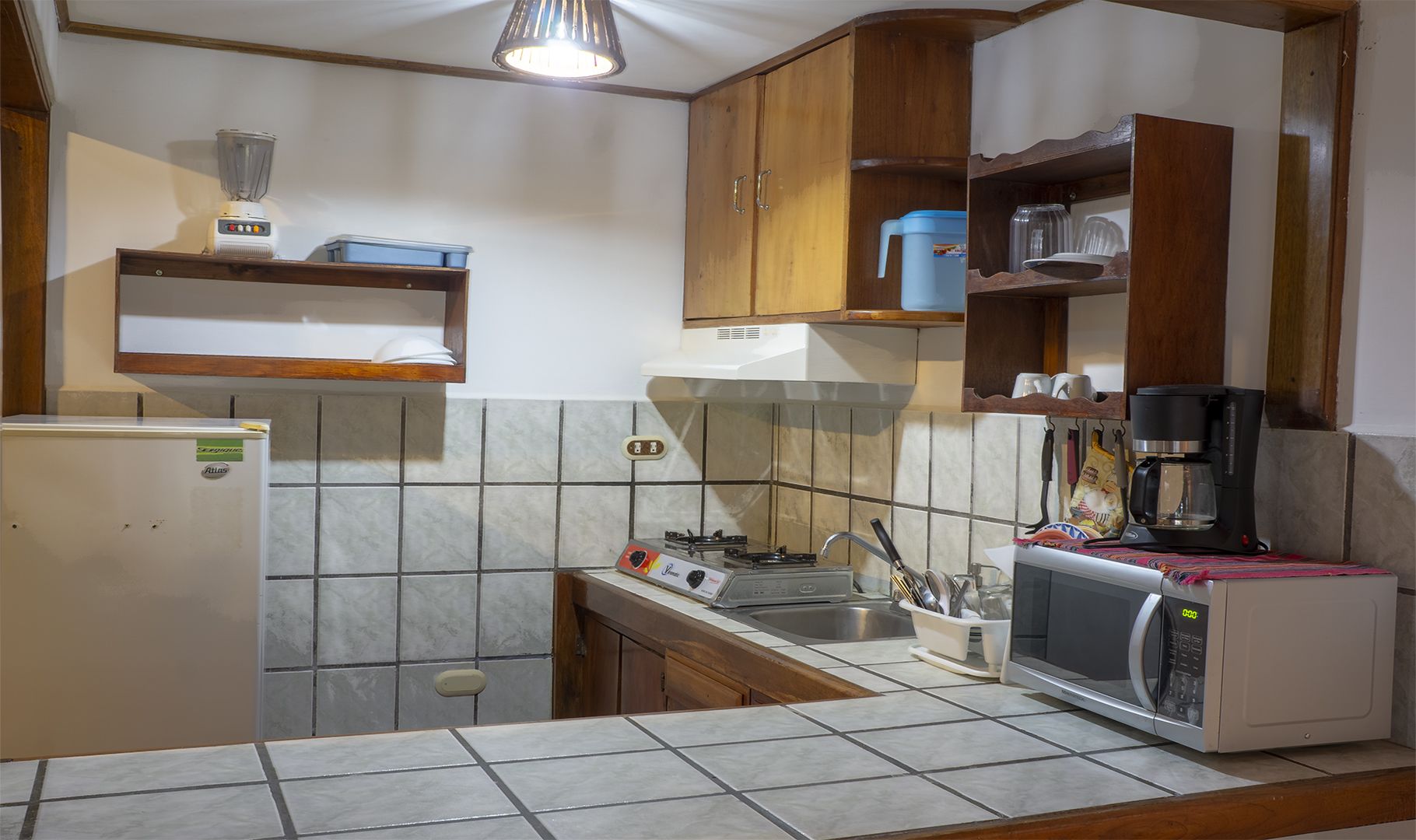 fridge, microwave, coffee/tea maker