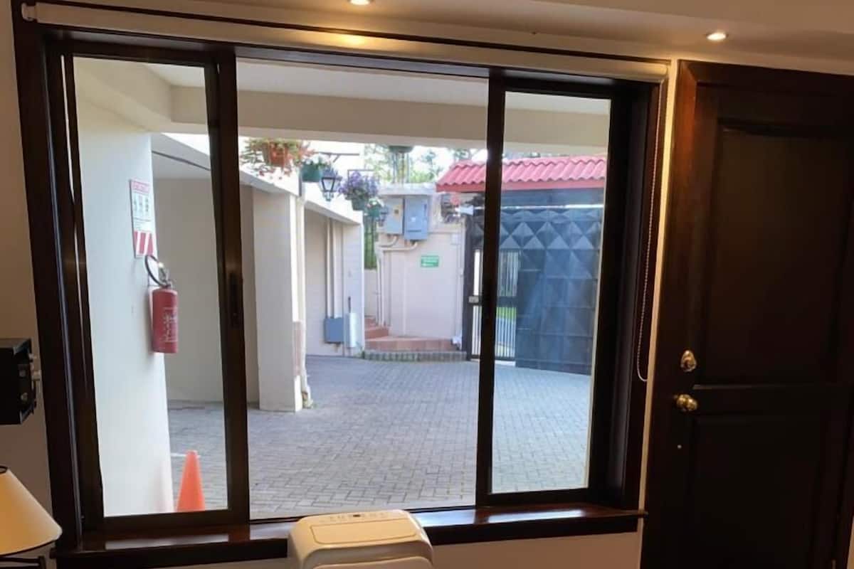 Economy Studio, 1 Queen Bed, Kitchenette | In-room safe, iron/ironing board, WiFi (free), bed sheets
