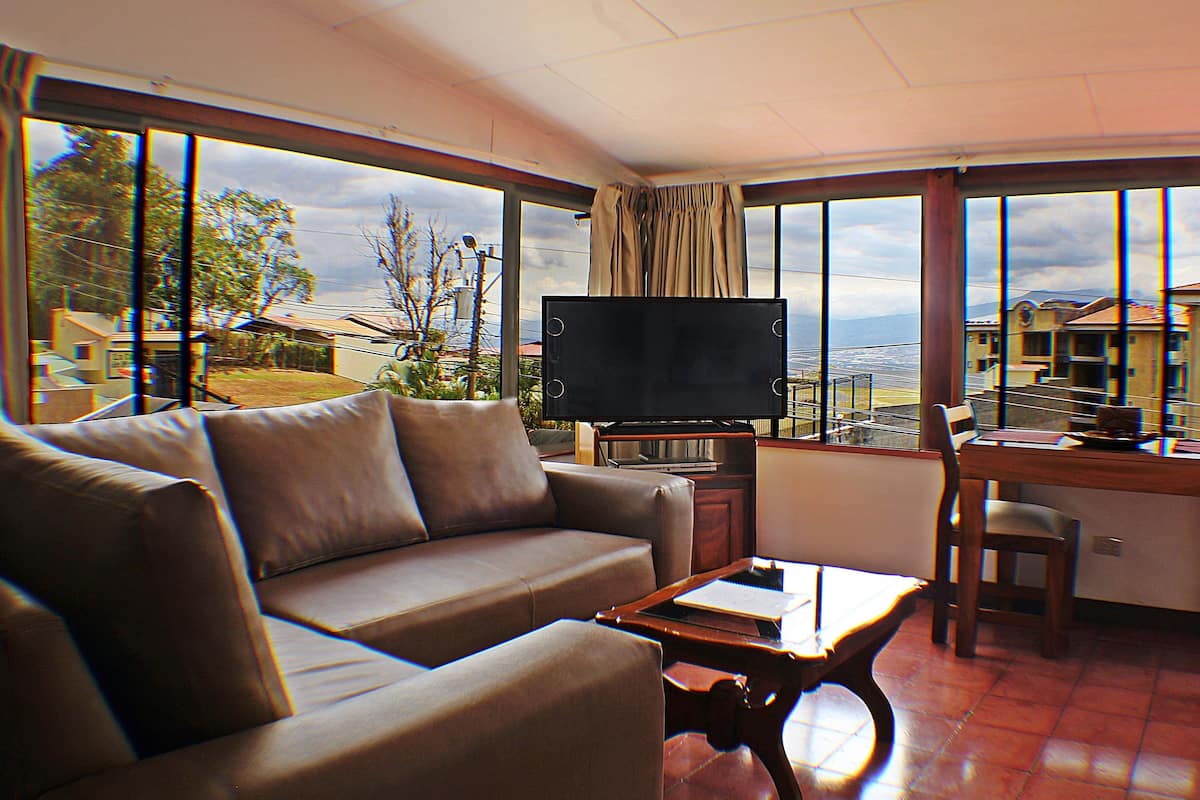 Classic Studio Suite, Kitchen, City View | In-room safe, iron/ironing board, WiFi (free), bed sheets