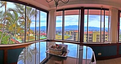 Casa Reflejos City View