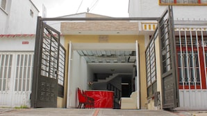 Entrée de l’hébergement