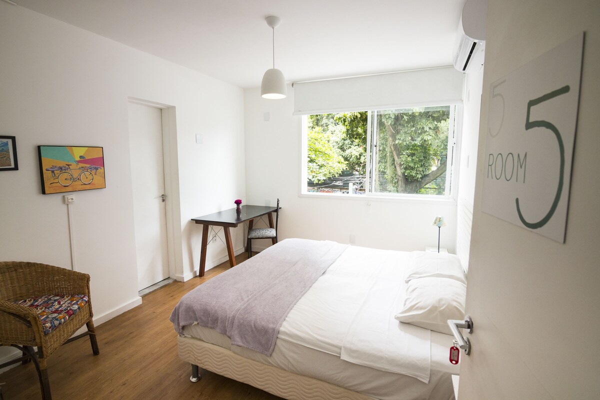 Superior Suite, 1 King Bed | Free WiFi