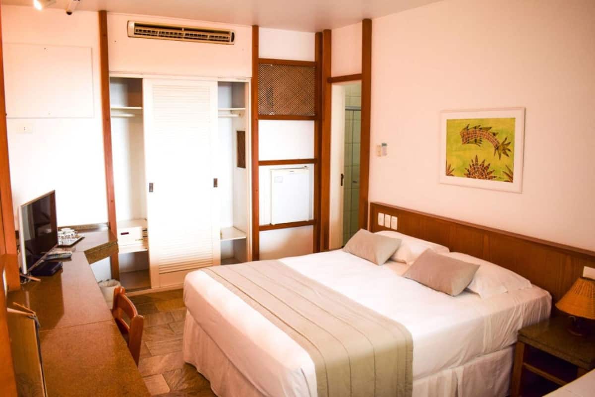 Minibar, desk, free WiFi, bed sheets