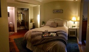 Suite Grand, 1 cama Queen size, chimenea, vista al jardín | Ropa de cama de alta calidad y decoración personalizada