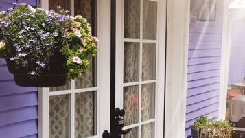 Grand Suite, 1 Queen Bed, Fireplace, Garden View | Premium bedding, individually decorated, individually furnished