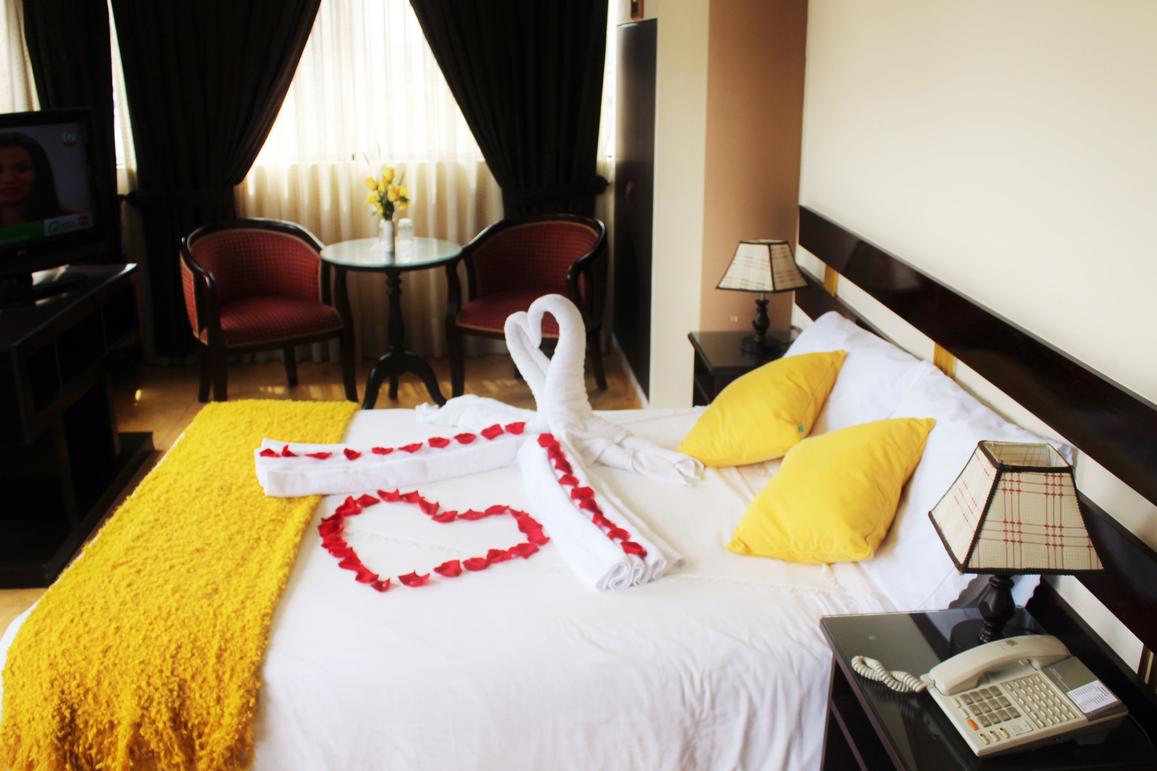 Suite | Caja de seguridad en la habitación, escritorio y wifi gratis 