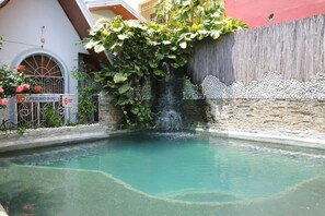 Outdoor pool, pool loungers