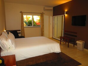 Pemandangan dari bilik