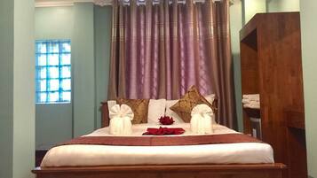 Standard Double Room | Minibar, in-room safe, desk, free WiFi