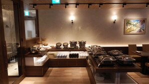 Breakfast area - Excel City Hotel (Tokyo)