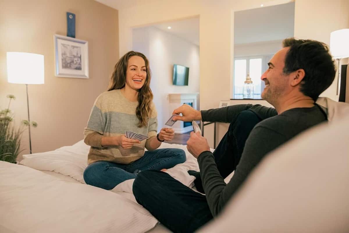 hypo-allergenic bedding, minibar, in-room safe, desk